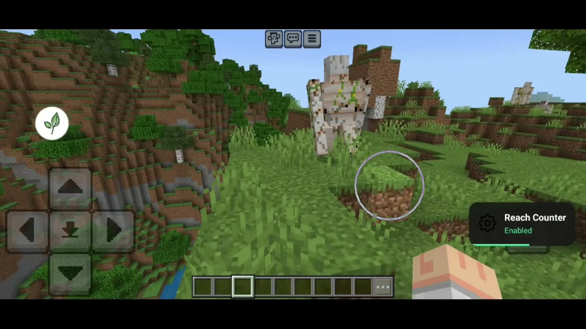 BedrockTools Screenshot 5 Reach Counter enabled and showing the hit distance in survival